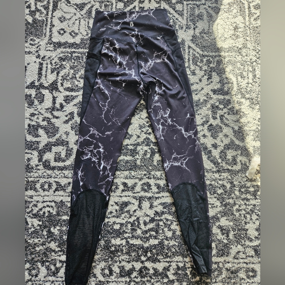 Buffbunny Leggings With Pockets - Picture 2 of 5